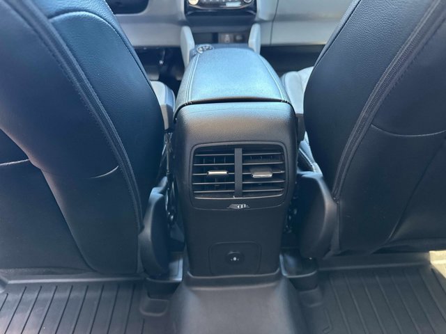2024 Ford Escape Platinum - Photo 17