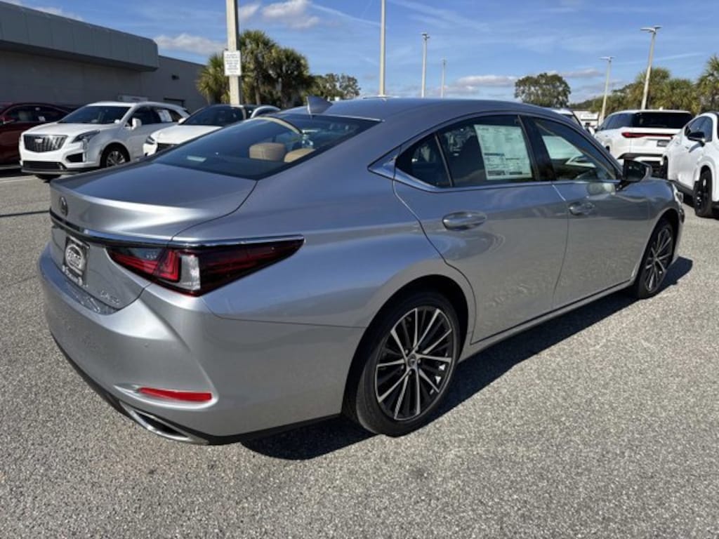 New 2025 Lexus ES 350 SEDAN