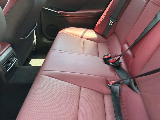 2024 Lexus IS 300 - Photo 12