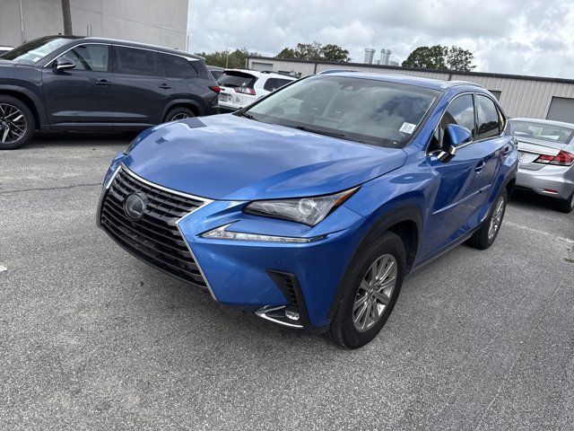 2019 Lexus NX 300h Luxury photo 3