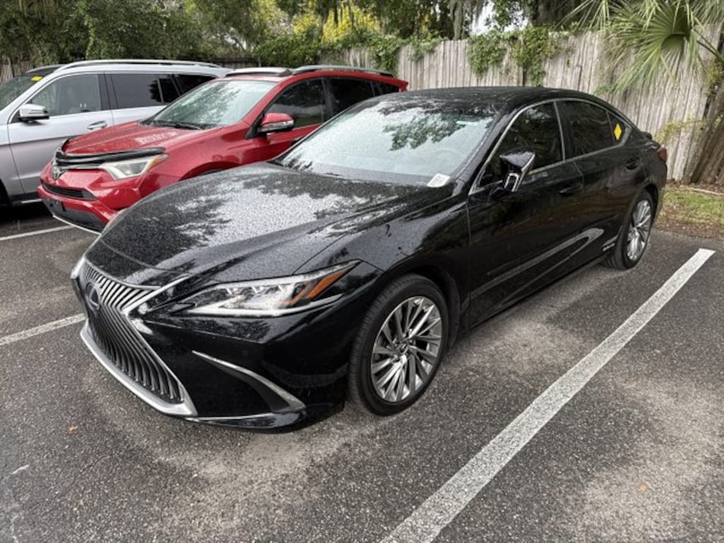 Certified 2021 Lexus ES 300h ULTRA LUXURY SEDAN