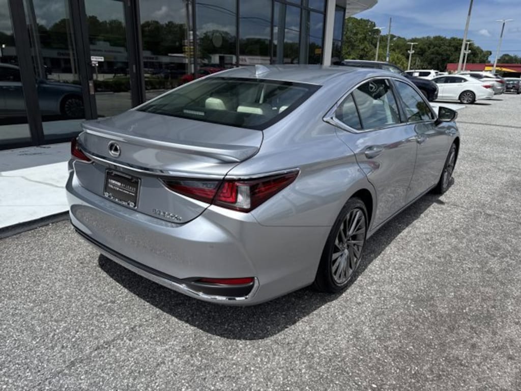 Certified 2024 Lexus ES ES 300h Luxury SEDAN