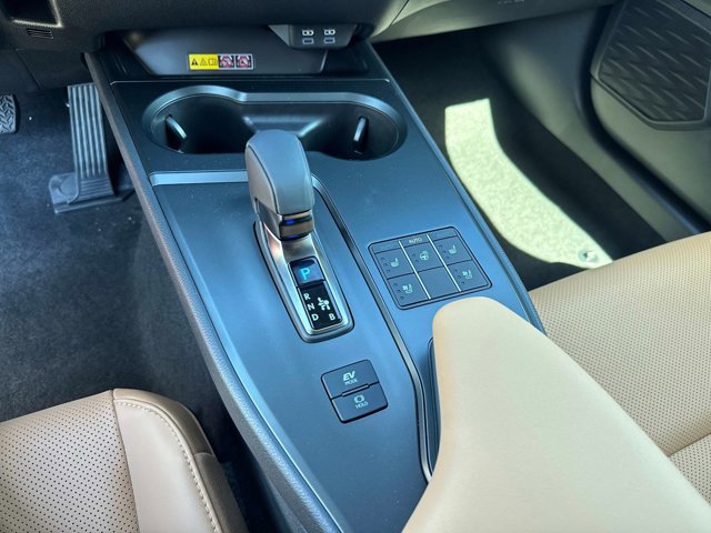 2025 Lexus UX 300h Premium - Photo 27