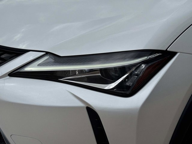 2022 Lexus UX Hybrid 250h - Photo 9