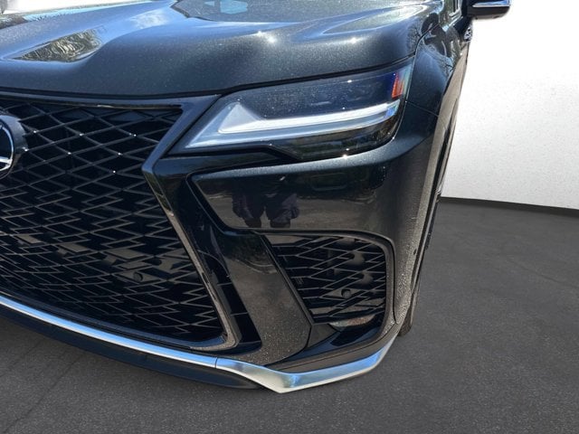 2026 Lexus LX 700h F-Sport - Photo 9