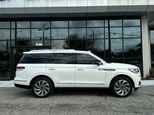 Used 2023 Lincoln Navigator Reserve with VIN 5LMJJ2LG8PEL17407 for sale in Jacksonville, FL