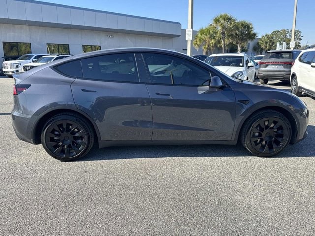 Used 2022 Tesla Model Y Long Range with VIN 7SAYGDEE3NF385494 for sale in Jacksonville, FL