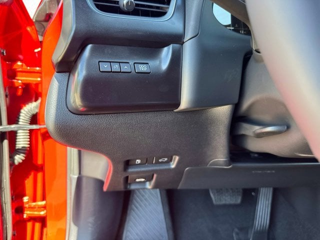 2025 Lexus UX 300h Premium - Photo 33