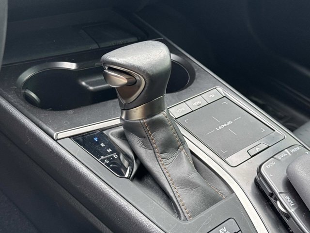 2022 Lexus UX Hybrid 250h - Photo 26