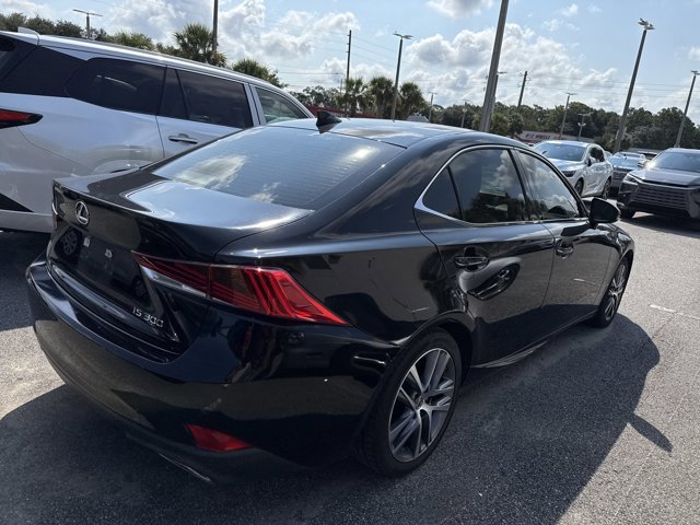2020 Lexus IS 300 photo 3