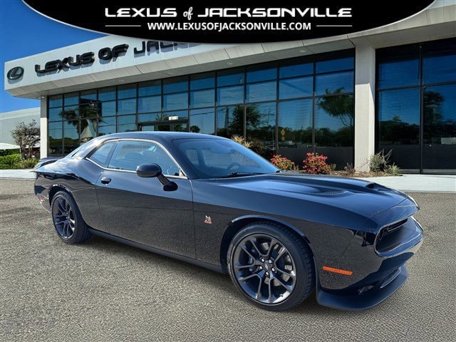 2020 Dodge Challenger R/T's photo