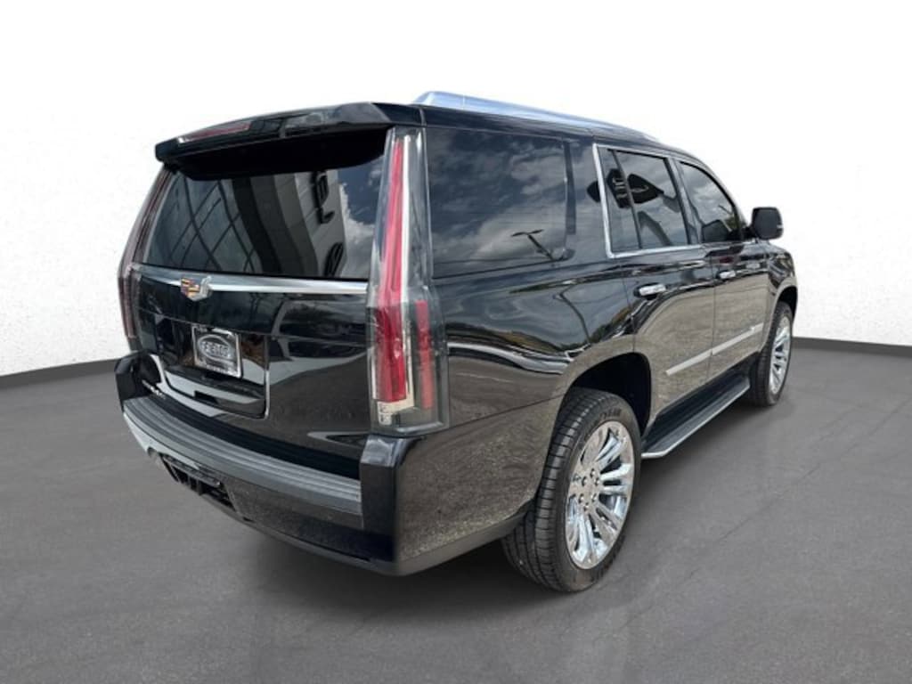 Used 2018 CADILLAC Escalade Premium Luxury
