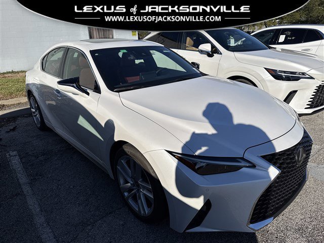 2025 Lexus IS 300's photo