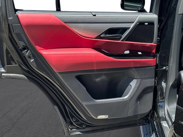 2026 Lexus LX 700h F-Sport - Photo 13