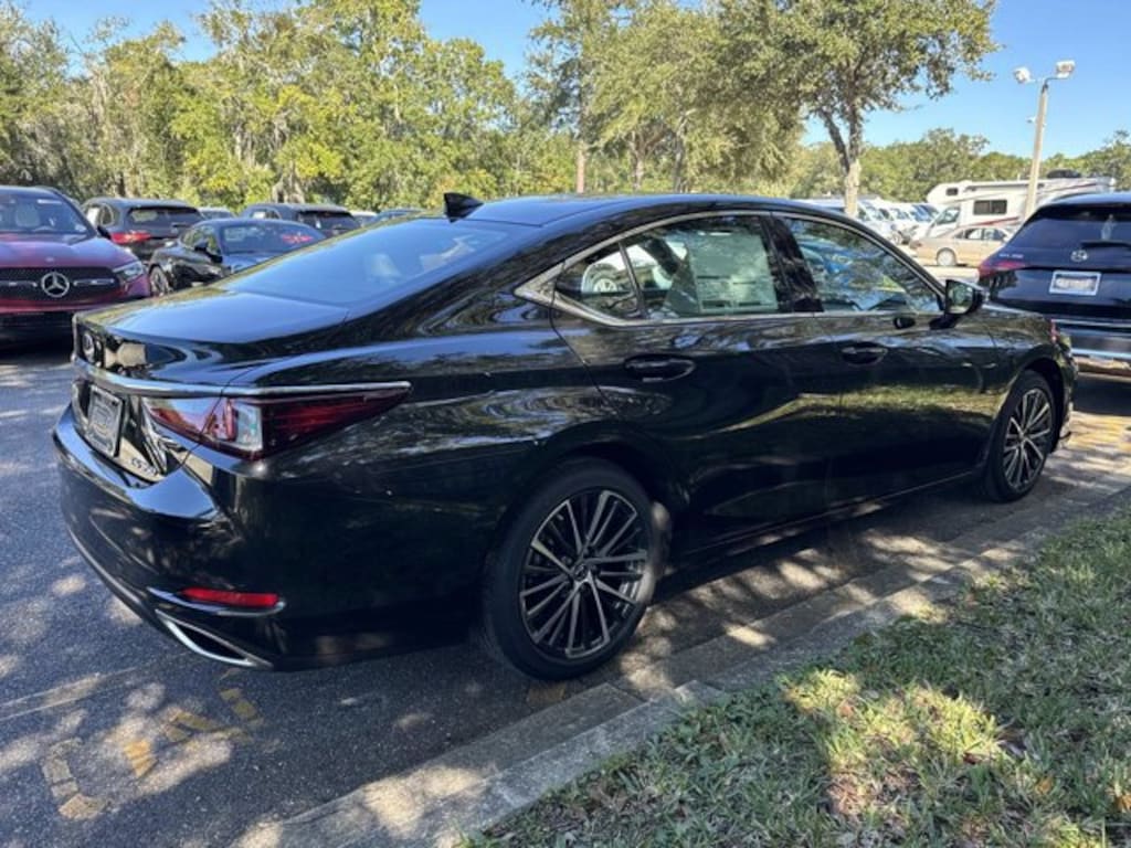 New 2025 Lexus ES ES 350 SEDAN