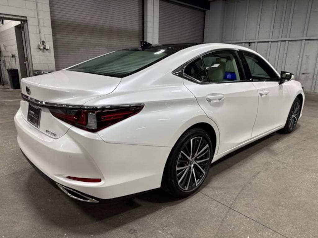 Certified 2025 Lexus ES 350 SEDAN