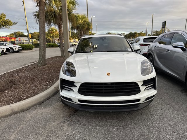 2019 Porsche Macan Base photo 2