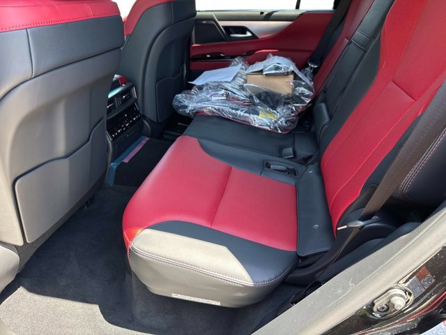 2026 Lexus LX 700h F-Sport - Photo 15