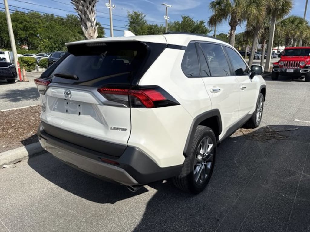 Used 2022 Toyota RAV4 Limited