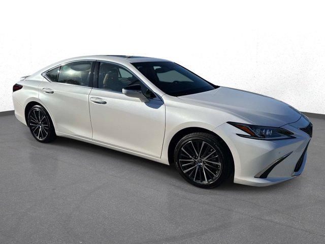 2024 Lexus ES Hybrid