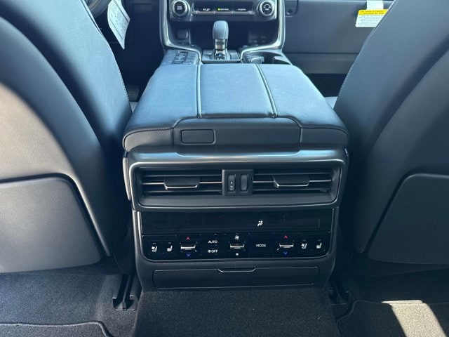 2026 Lexus LX 700h Luxury - Photo 17
