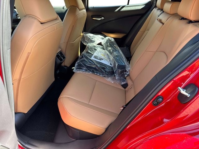 2025 Lexus UX 300h Premium - Photo 15