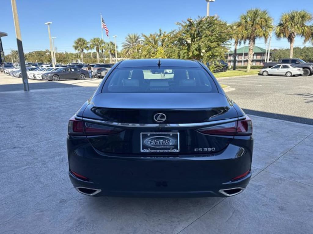 New 2025 Lexus ES 350 SEDAN