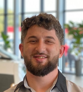 Staff member Antonio Domazet from ID_5e5a46acc618