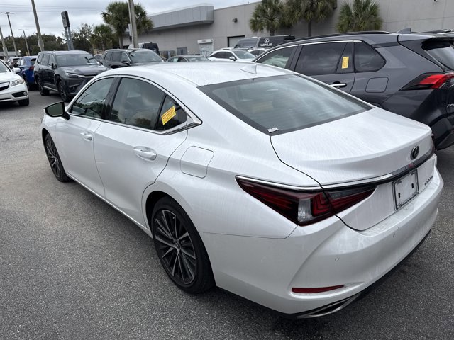 2024 Lexus ES 350 Premium photo 3