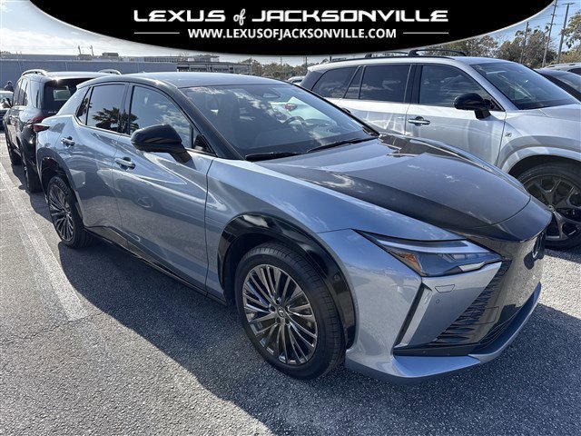 2023 Lexus RZ Luxury's photo