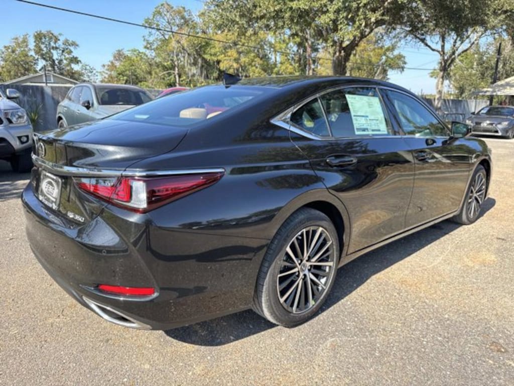New 2025 Lexus ES 350 SEDAN