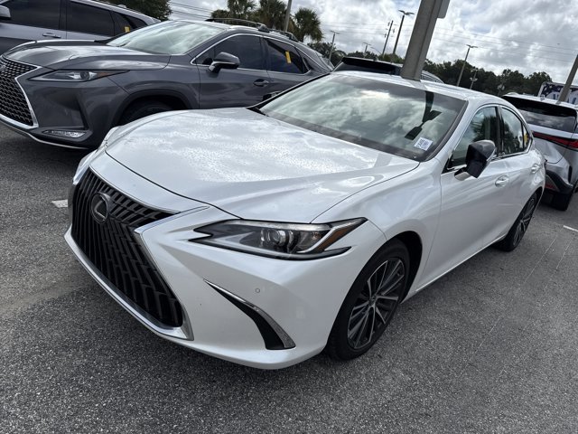 2025 Lexus ES 350 photo 3