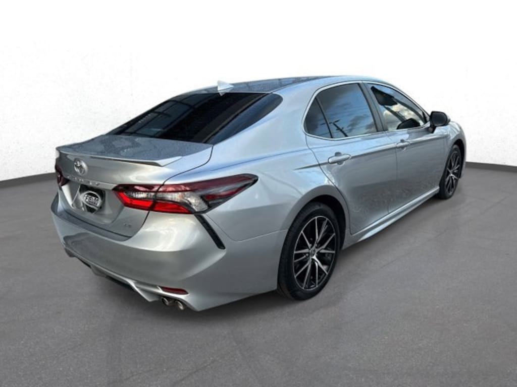 Used 2024 Toyota Camry SE