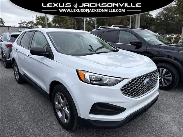 2023 Ford Edge SE's photo