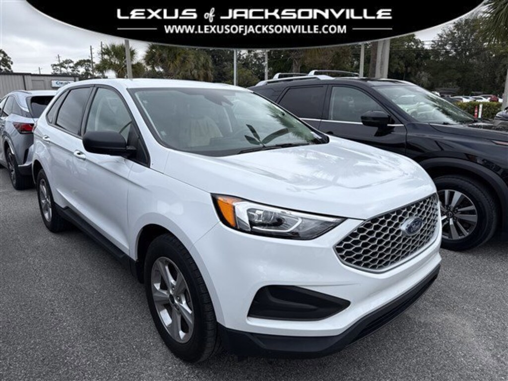 Used 2023 Ford Edge SE