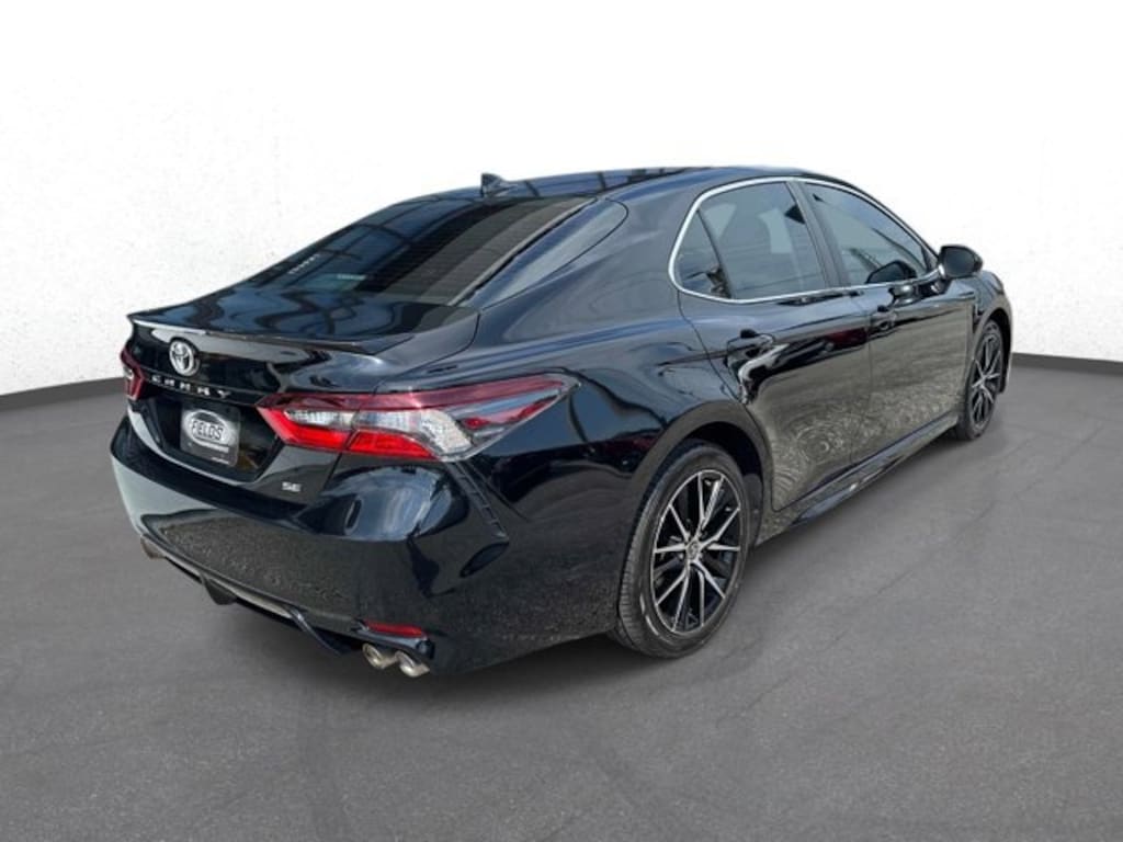 Used 2024 Toyota Camry SE