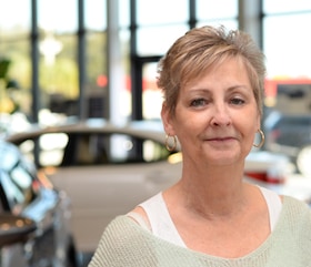 Staff member Terri Mitchell from ID_5e5a46acc618