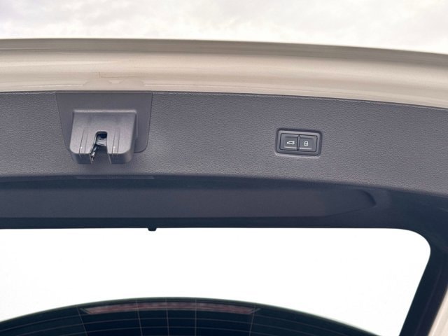 2023 Audi Q8 Premium Plus - Photo 12