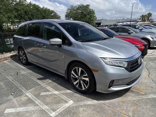 2023 Honda Odyssey Touring's photo
