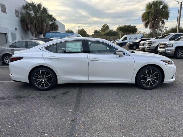 2025 Lexus ES 350 photo 2