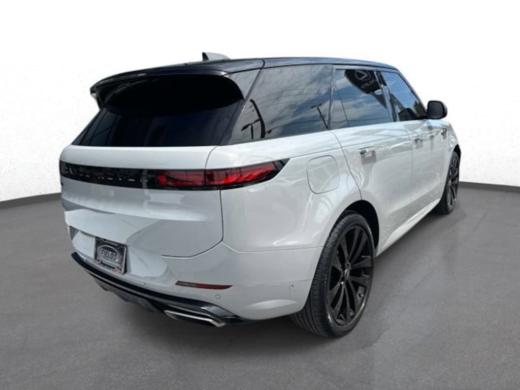 Used 2024 Land Rover Range Rover Sport Dynamic SE