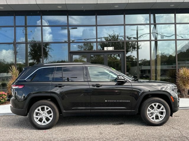 Used 2024 Jeep Grand Cherokee Limited with VIN 1C4RJHBG3RC699858 for sale in Jacksonville, FL