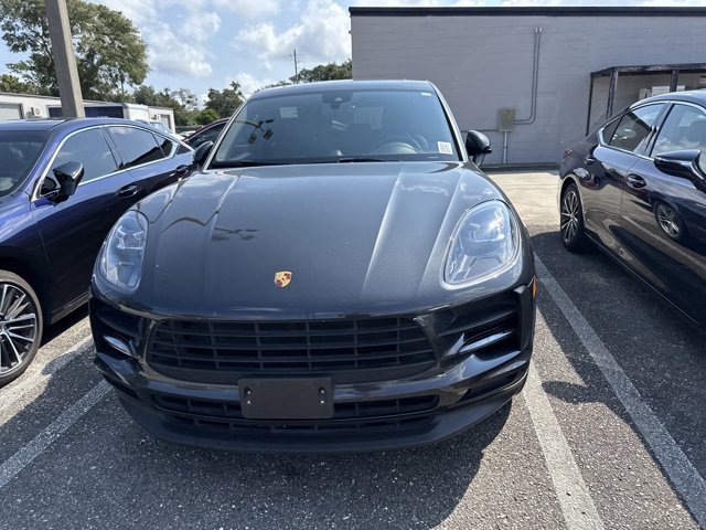 2020 Porsche Macan Base photo 2