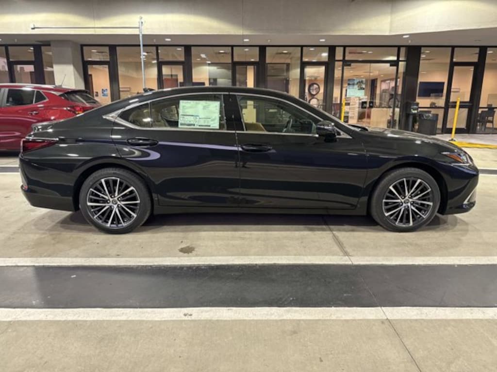 New 2025 Lexus ES 350 SEDAN