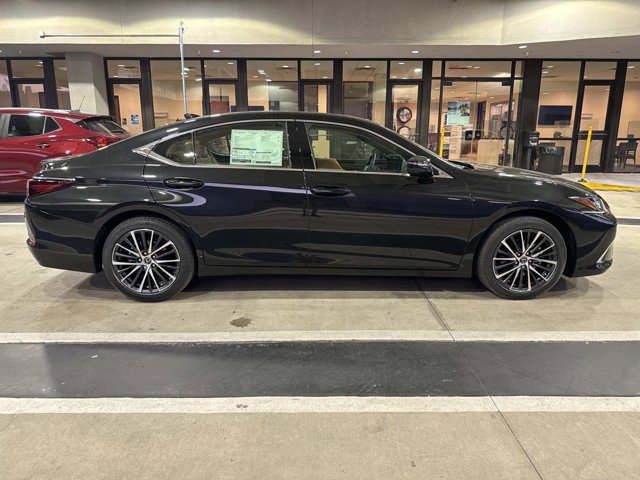 2025 Lexus ES 350 Premium photo 2