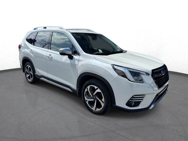 2024 Subaru Forester Touring's photo
