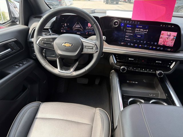2025 Chevrolet Suburban Premier - Photo 20