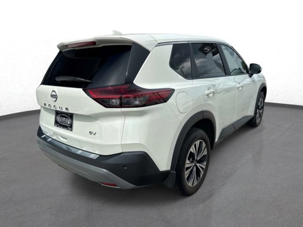 Used 2023 Nissan Rogue SV
