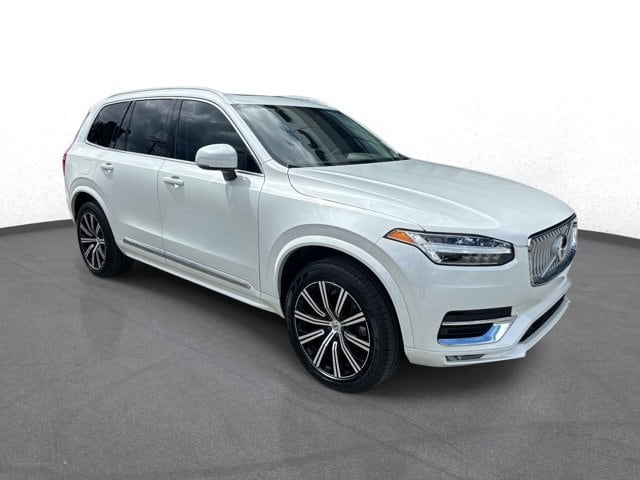 2025 Volvo XC90 B5 Core Bright 4WD's photo