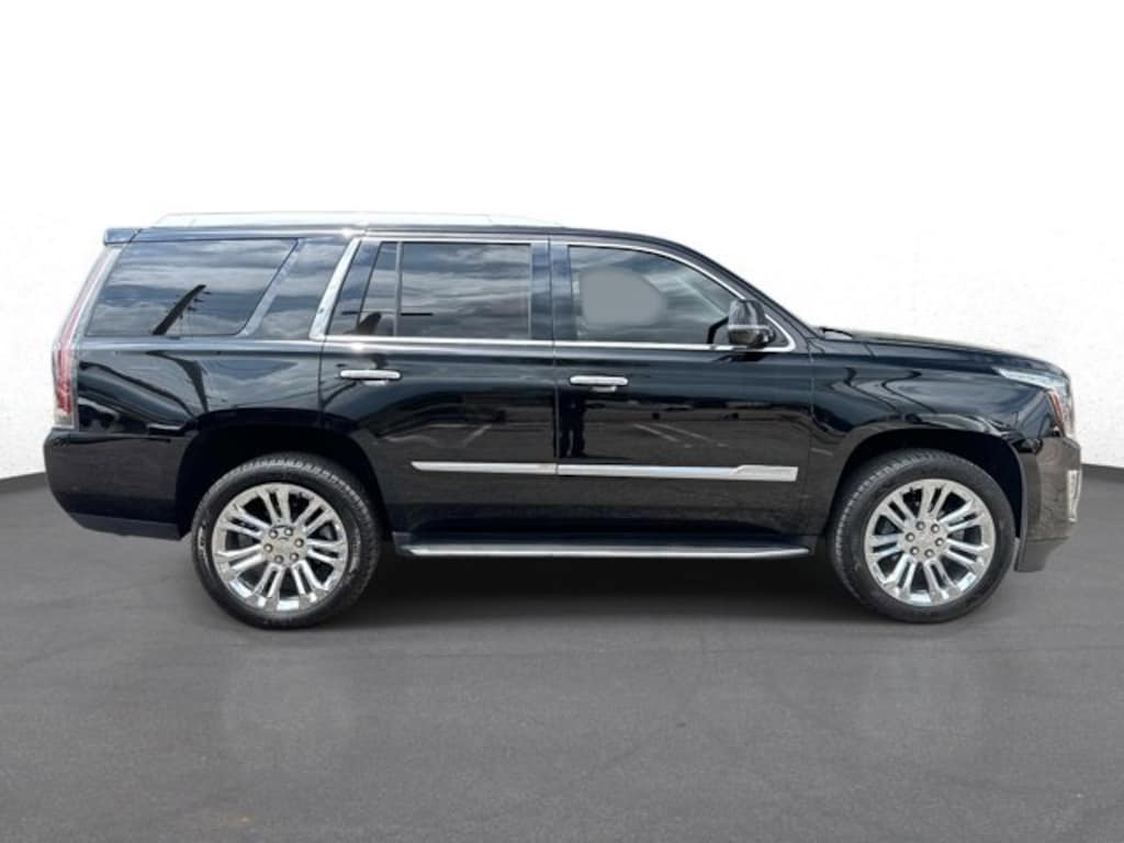 Used 2018 CADILLAC Escalade Premium Luxury